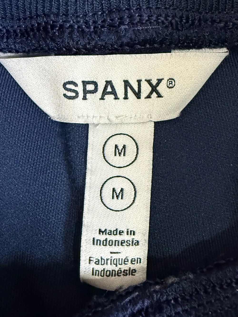 SPANX AirEssentials Pique Shorts Navy - Medium
